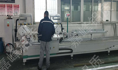 鋁型材雙頭數(shù)控切割鋸